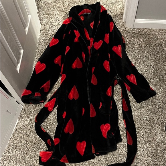 Victoria's Secret Jackets & Blazers - Victoria's Secret Black and Red Heart Robe
